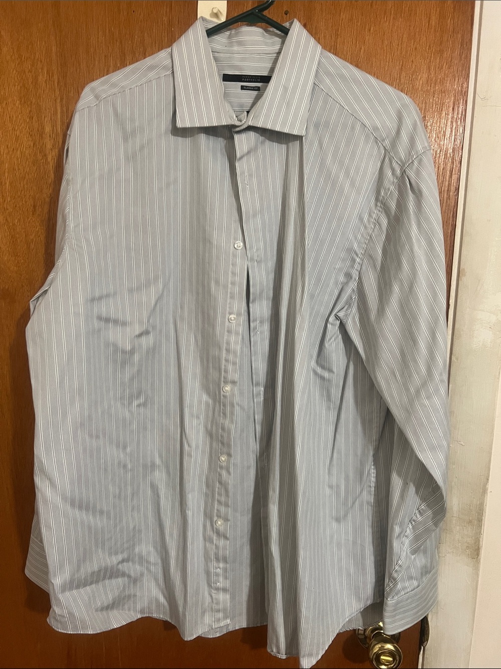 Men's Gray/White Pinstripe Dress Shirt - Classic Long Sleeve. 17x32/33